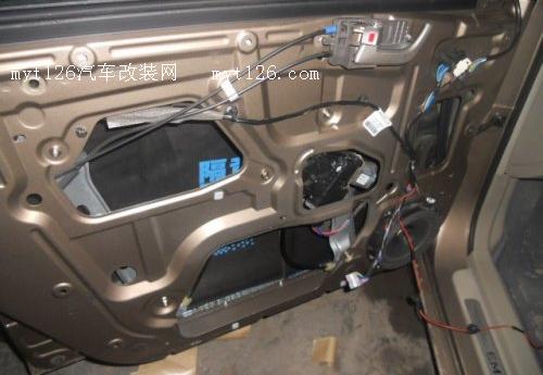 打造宁静座驾 帝豪EC7全车隔音作业t139.com 