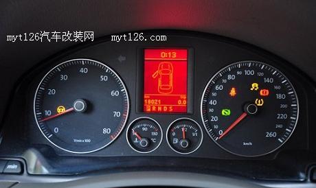 方便实用不占空间 速腾加装座椅抽屉