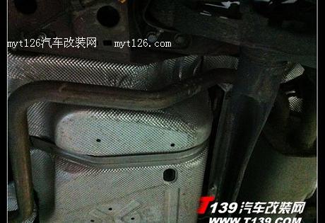 科鲁兹改装双边四出排气 声浪比较低沉图6 