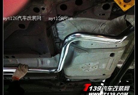 科鲁兹改装双边四出排气 声浪比较低沉图11 