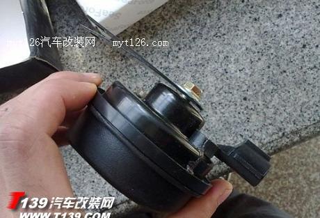 风云2安装蜗牛喇叭 完美甩掉盆式喇叭