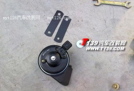 风云2安装蜗牛喇叭 完美甩掉盆式喇叭