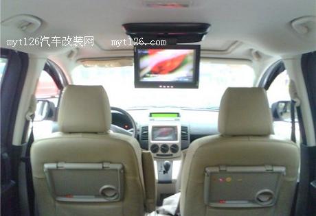 马自达5加装导航一体机及吸顶显示器