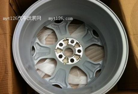 福克斯更换17寸大脚及卡钳喷漆图2 