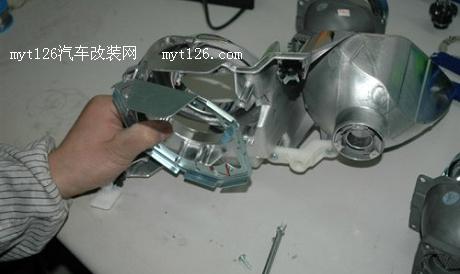 新锐志改装Q5小糸双光透镜实现4远2近pic14 