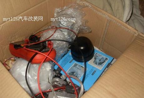 飞度加装电装蜗牛喇叭及双光透镜氙气大灯 