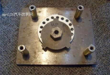 飞度加装电装蜗牛喇叭及双光透镜氙气大灯 