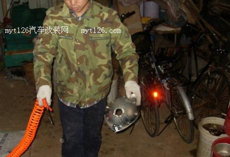 飞度加装电装蜗牛喇叭及双光透镜氙气大灯 