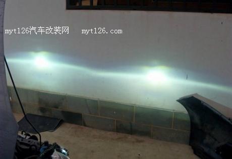 飞度加装电装蜗牛喇叭及双光透镜氙气大灯 