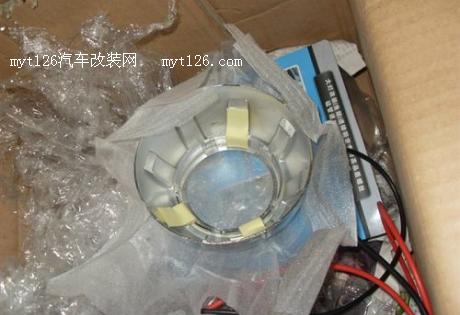 飞度加装电装蜗牛喇叭及双光透镜氙气大灯 