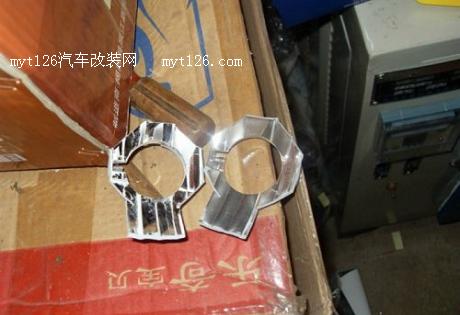 飞度加装电装蜗牛喇叭及双光透镜氙气大灯 