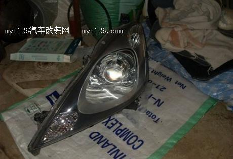 飞度加装电装蜗牛喇叭及双光透镜氙气大灯 