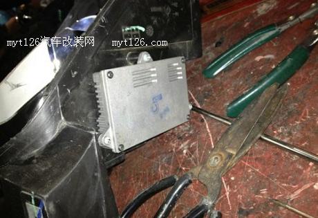 逍客改装海拉3双光透镜 拥有4远光图9  