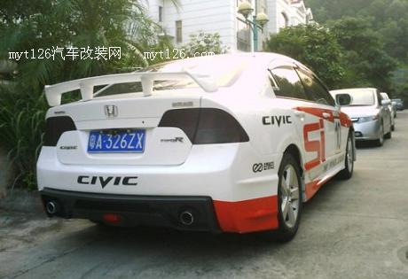 音质和CD效果一样 思域加装车载MP3碟盒图2 