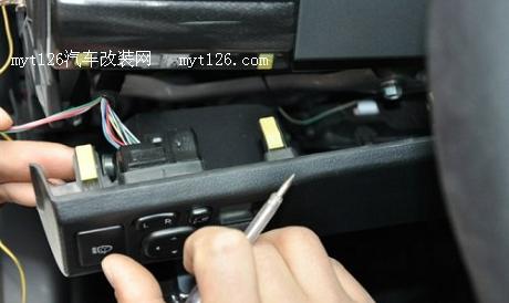 锐志风尚菁英版升级LED原装位日行灯图23 