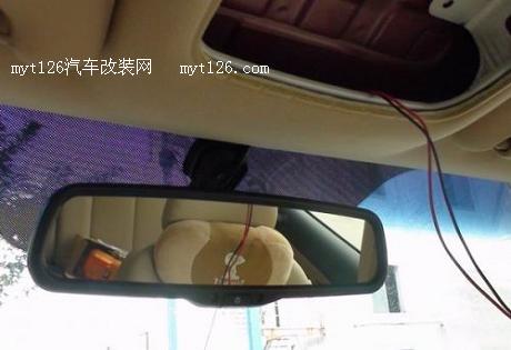 新佳乐成功安装电子防眩后视镜图2 