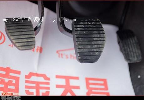 风神H30 CROSS白色天窗手动版提车报告 