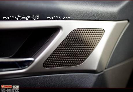风神H30 CROSS白色天窗手动版提车报告 