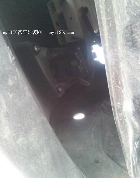 打造天语SX4动感日行灯 “U”形设计 