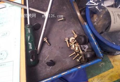 打造天语SX4动感日行灯 “U”形设计 