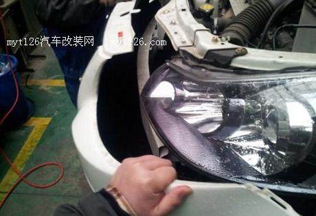打造天语SX4动感日行灯 “U”形设计 
