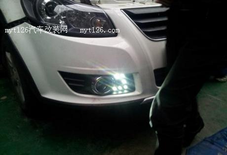 打造天语SX4动感日行灯 “U”形设计 