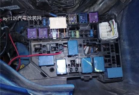 打造天语SX4动感日行灯 “U”形设计 