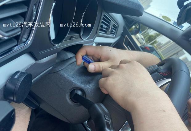 【凌渡】更换原装蜂窝气囊作业