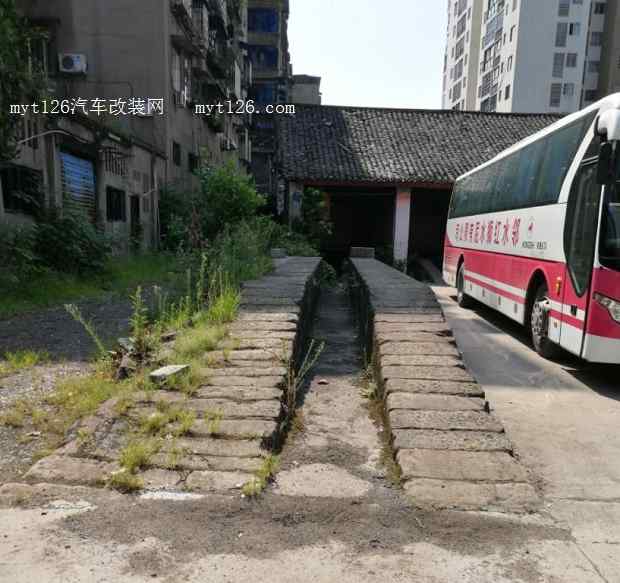 5万公里自己保养，无升降机，换火花塞、机油机滤、空气滤