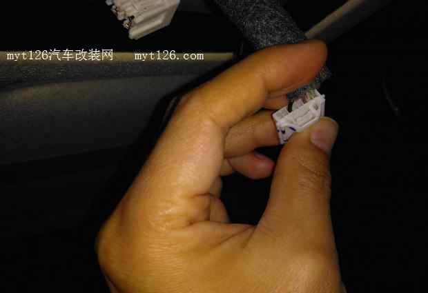 4豪途达加装行车记录仪