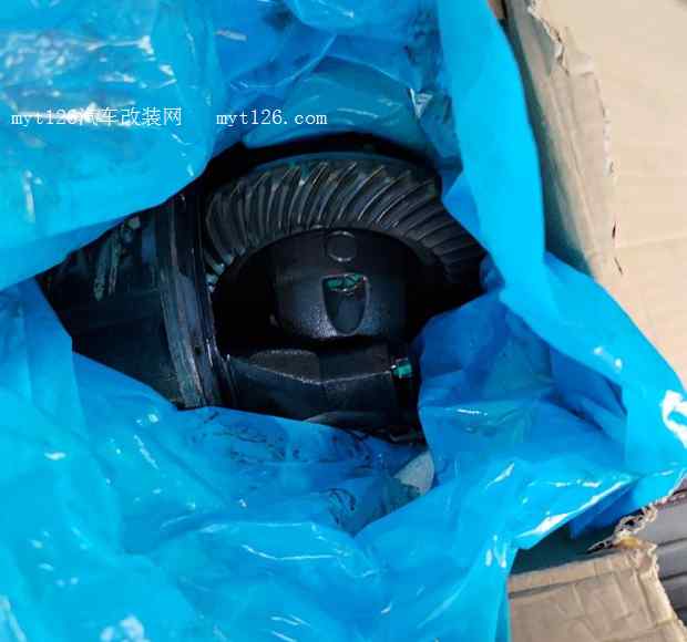 欧诺S换后桥尾牙