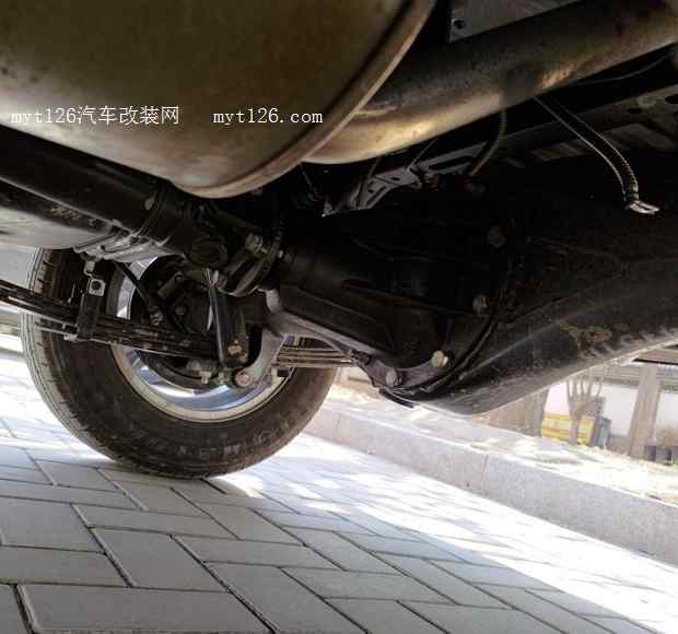 欧诺S换后桥尾牙