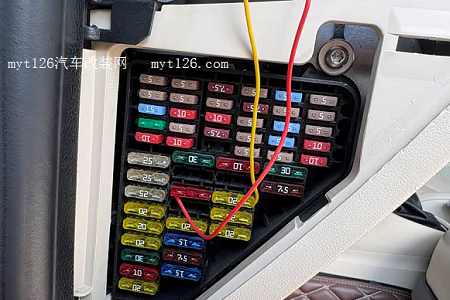 自己动手修复朗逸大灯闪灯不亮故障