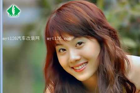 超清纯美女大学生魅惑自拍写真