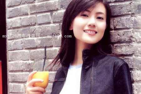 极品养眼美女,青春妩媚