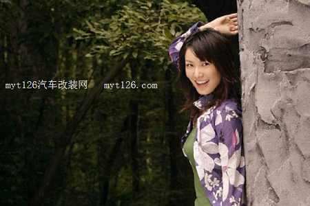 秀美佳人赏心悦目